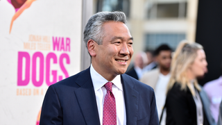 Warner Bros. studio head Kevin Tsujihara steps down amidst sexual impropriety scandal<em></em>